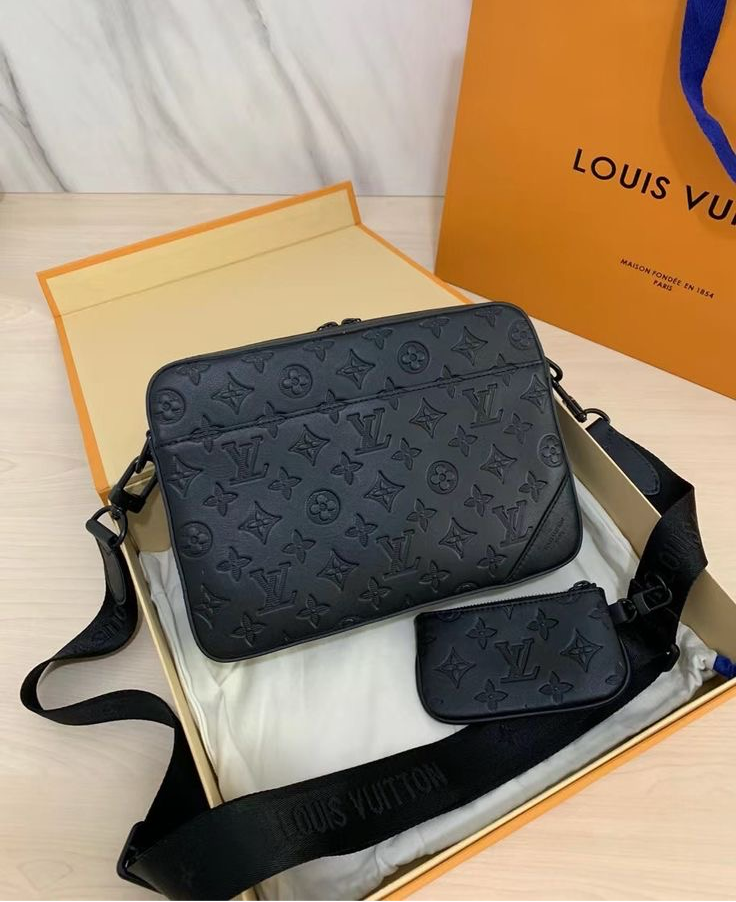 Sacoche Louis Vuitton